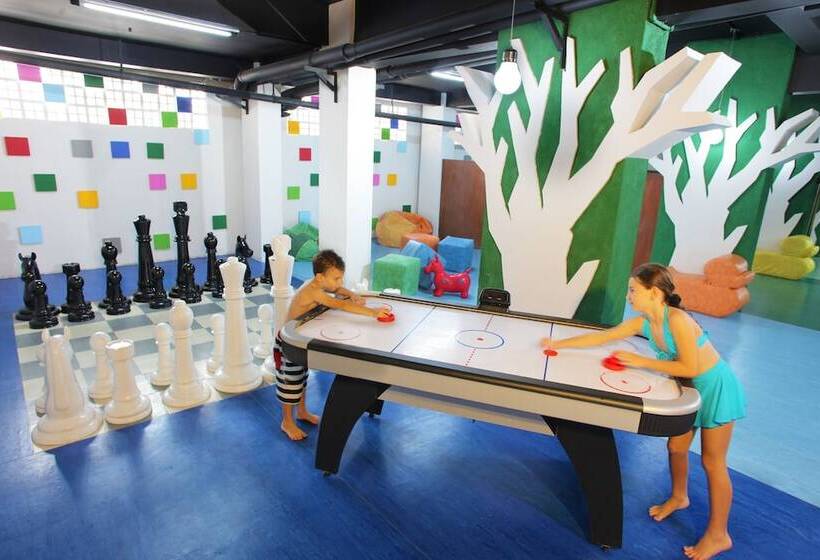 בית מלון כפרי Prime Plaza Suites Sanur – Bali