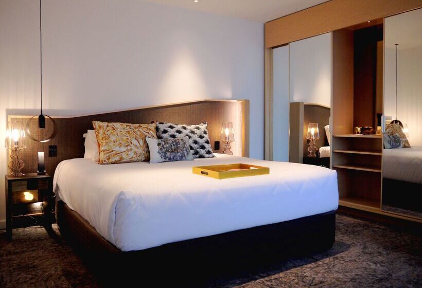 ホテル Qt Wellington