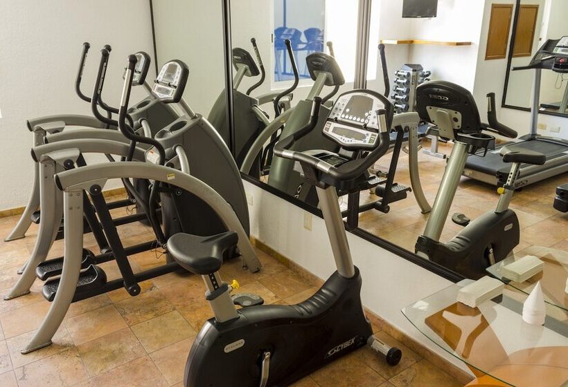 فندق Quality Inn Mazatlan