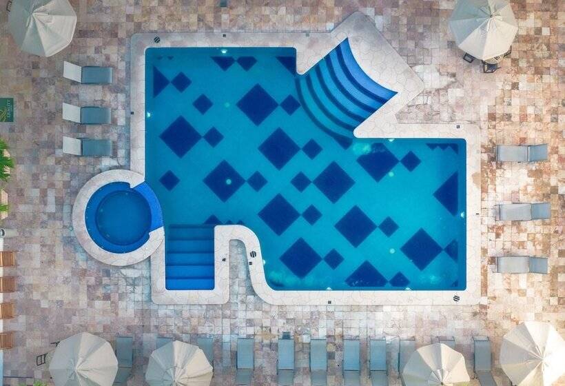 فندق Quality Inn Mazatlan