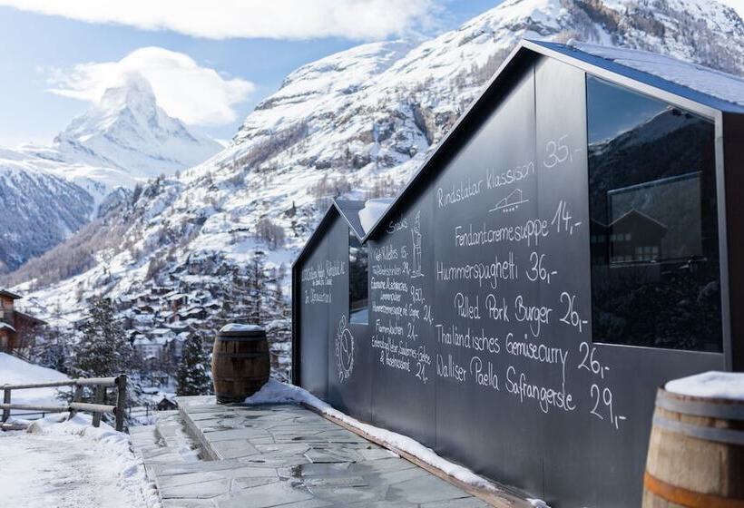 هتل Relais & Chateaux Schonegg