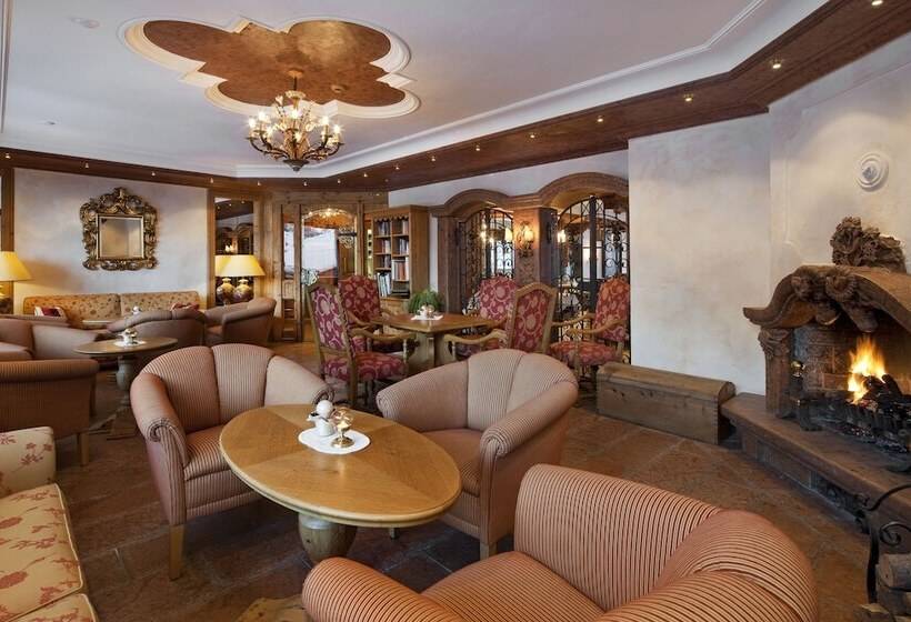 هتل Relais & Chateaux Schonegg