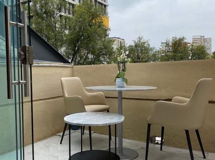 ホテル Residence L´ Heritage Tennyson By Bluebay