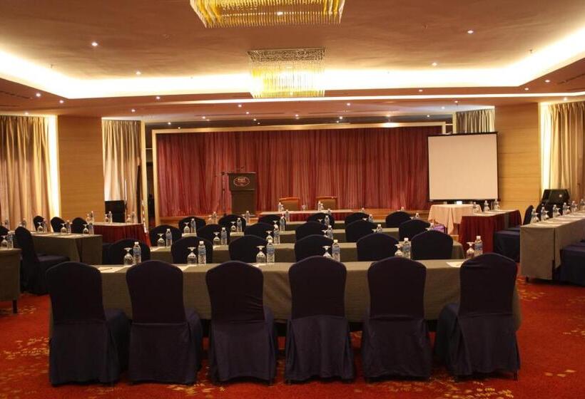 בית מלון כפרי Sabah Oriental