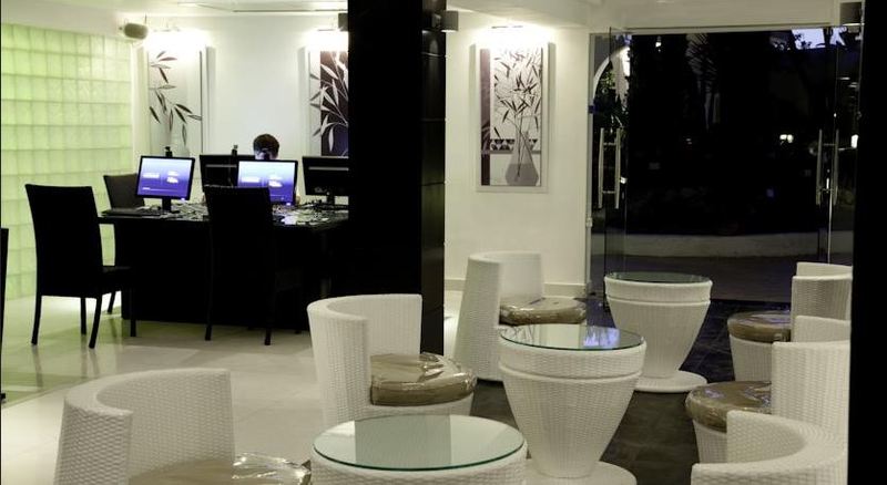 Отель Samira Club   Caters To Couples