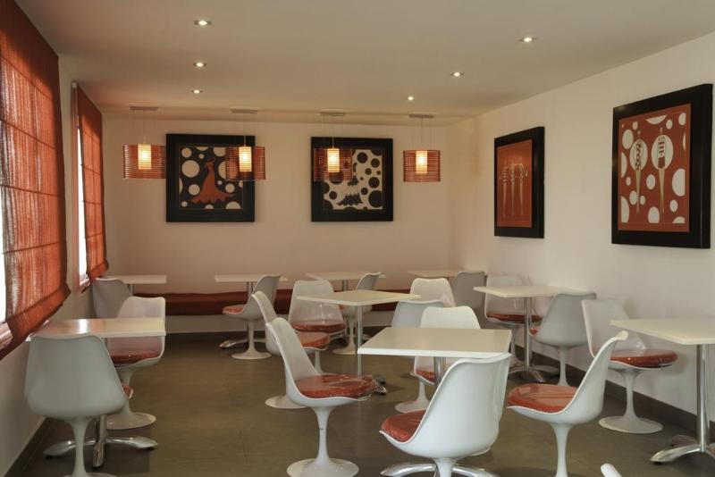 Отель Samira Club   Caters To Couples