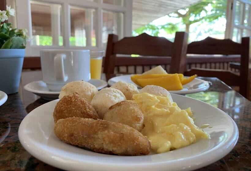 בית מלון כפרי Sao Sebastiao Da Praia