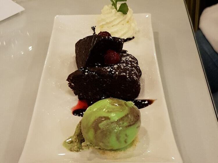 בית מלון כפרי The Avenue