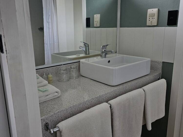 בית מלון כפרי The Avenue