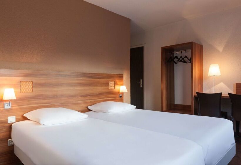 בית מלון כפרי The Originals City, Hôtel Colmar Gare