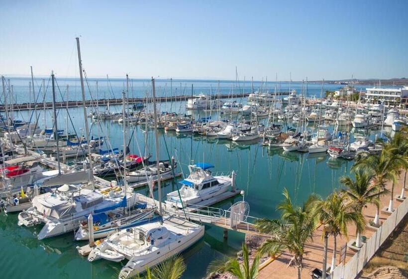 ホテル The Westmarine Waterfront