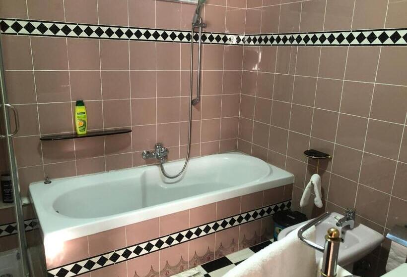 בית מלון כפרי Villa Pepeto Durres Albania