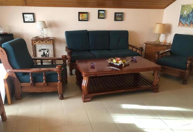 בית מלון כפרי Villa Pepeto Durres Albania