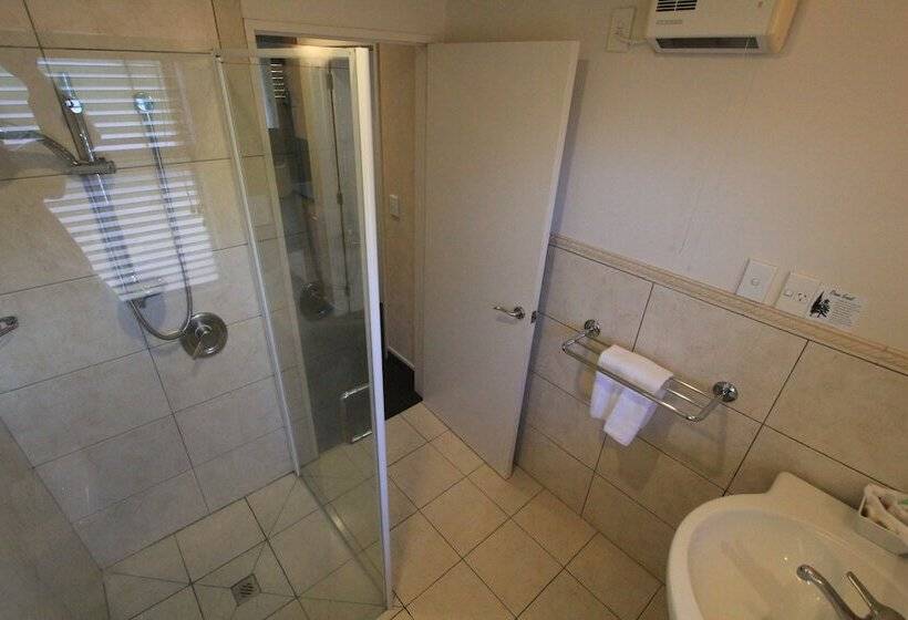 בית מלון כפרי Voyager Apartments Taupo