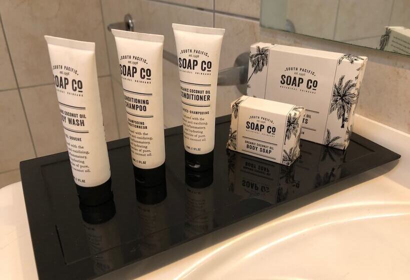 בית מלון כפרי Voyager Apartments Taupo