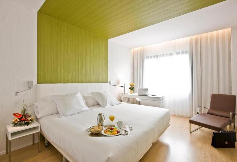 هتل Zentral Castellana Norte