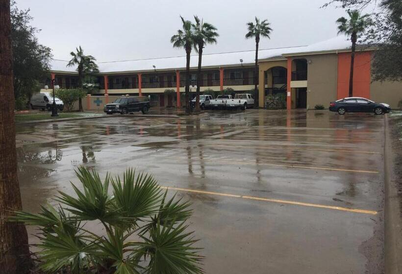 مُتل Texas Inn And Suites City Center At University Dr