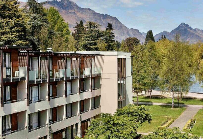 Novotel Queenstown Lakeside