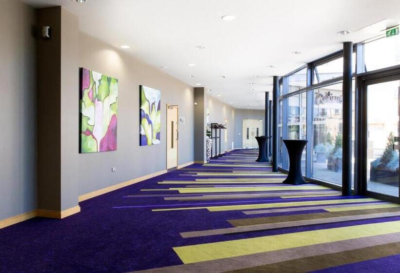 Radisson Blu Waterfront Hotel, Jersey