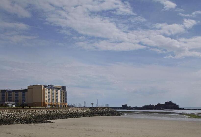 Radisson Blu Waterfront Hotel, Jersey