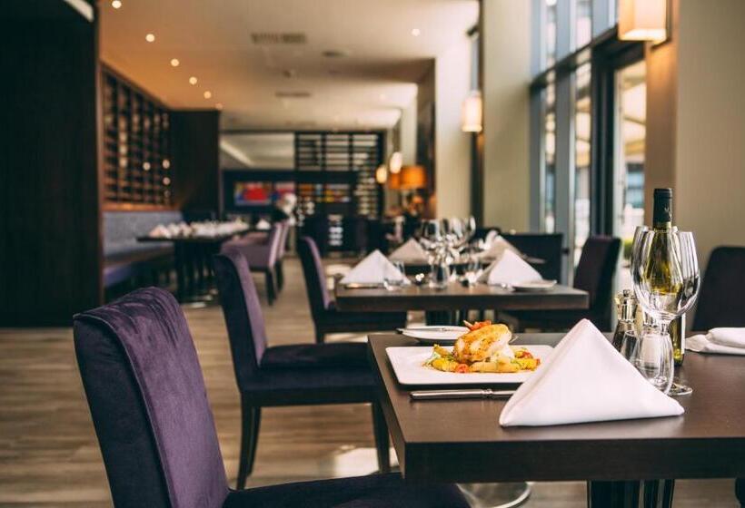 Radisson Blu Waterfront Hotel, Jersey