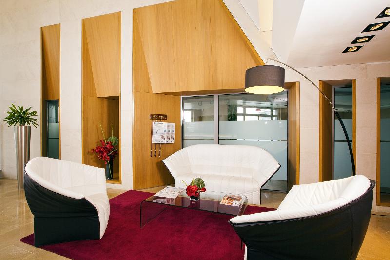 Residhome Paris Massy