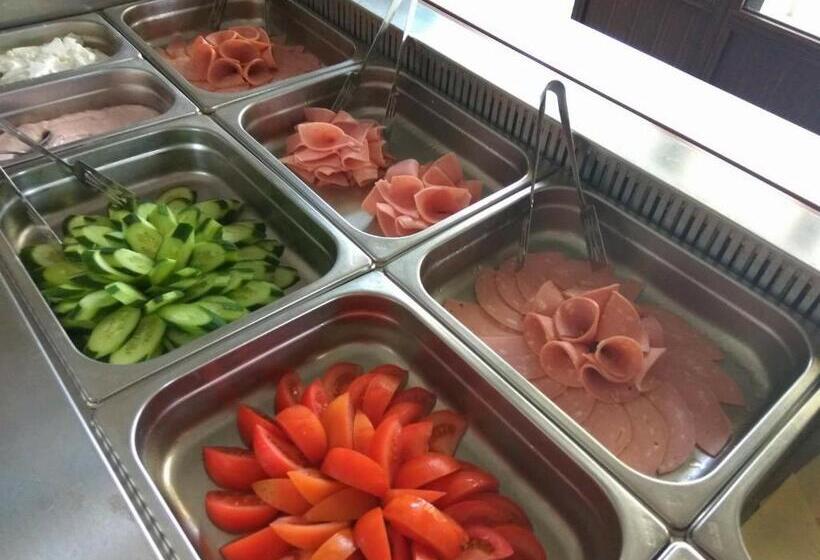 Senator Hotel Apartments Adults Only