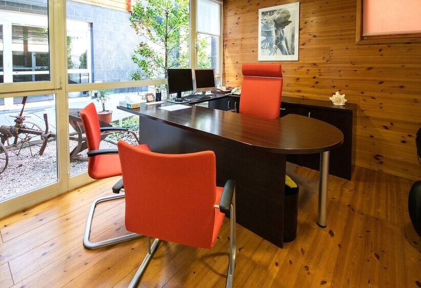 Somlom   Eco Friendly Montseny