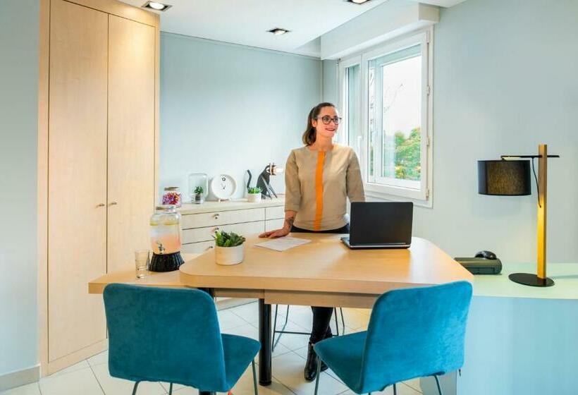 Aparthotel Adagio Access Paris Porte De Charenton