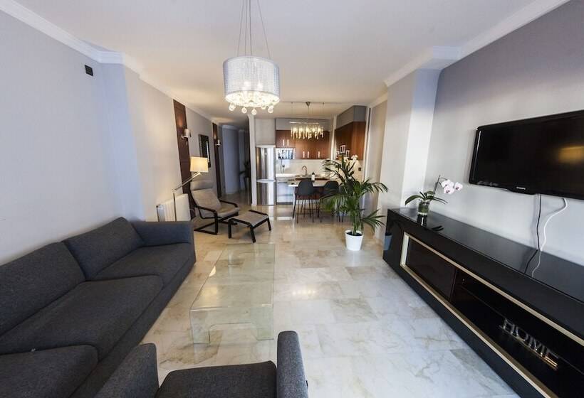 Apartamentos Abril