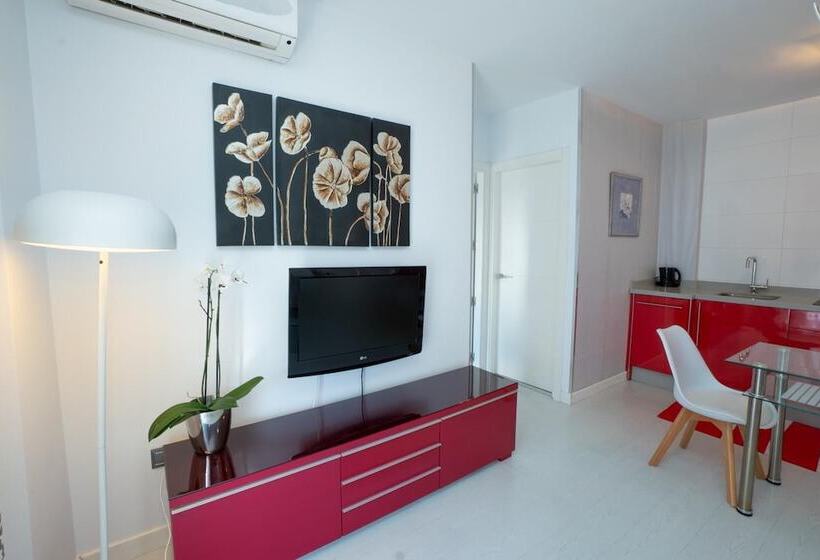 Apartamentos Abril