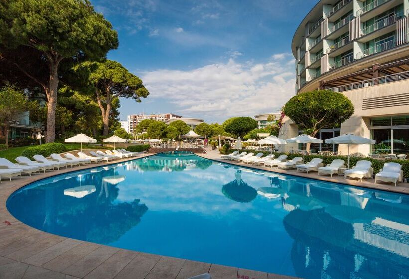Calista Luxury Resort