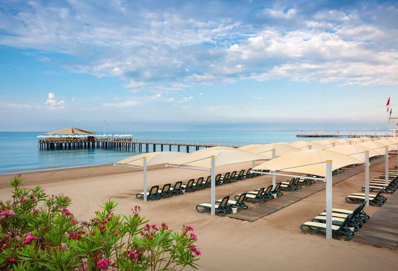 Calista Luxury Resort