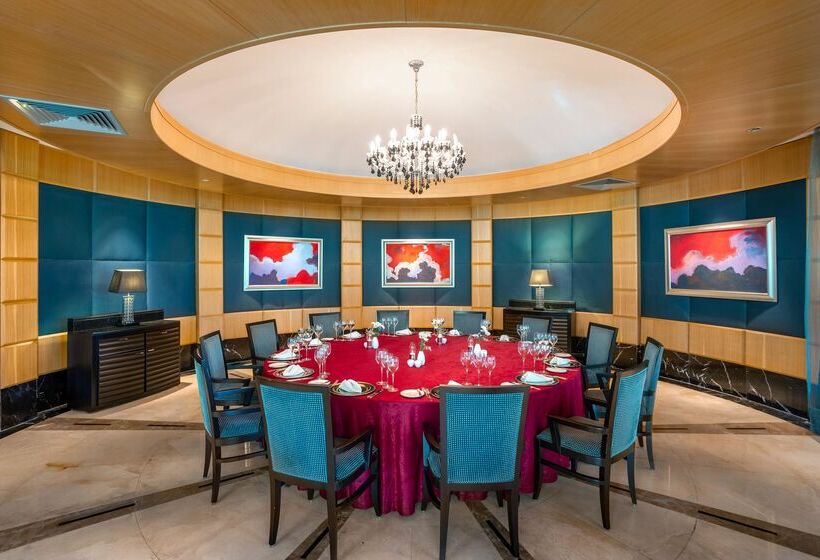 Calista Luxury Resort