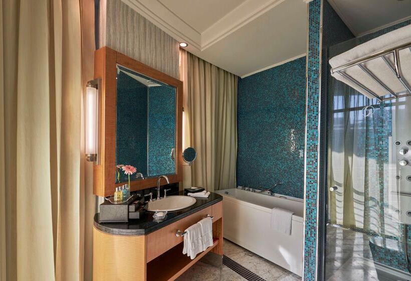 Calista Luxury Resort