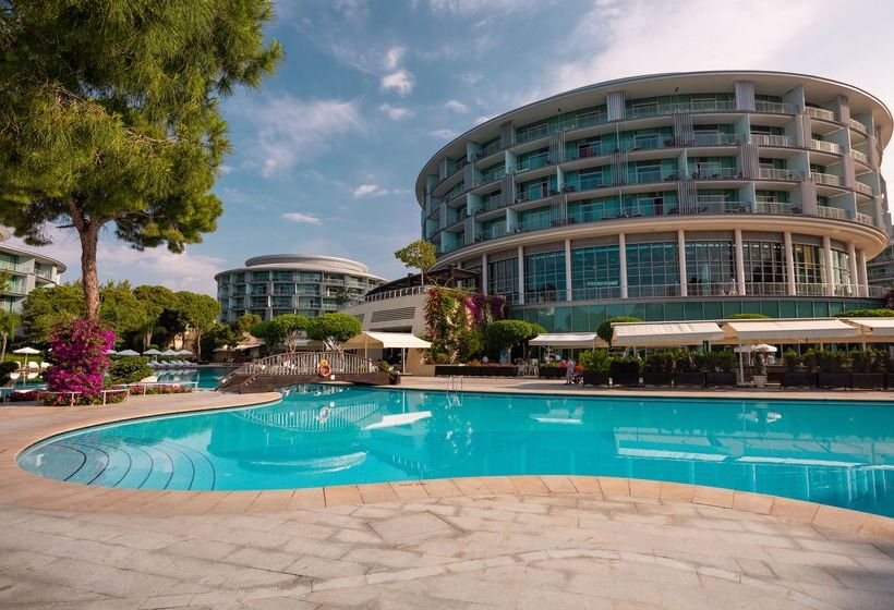 Calista Luxury Resort