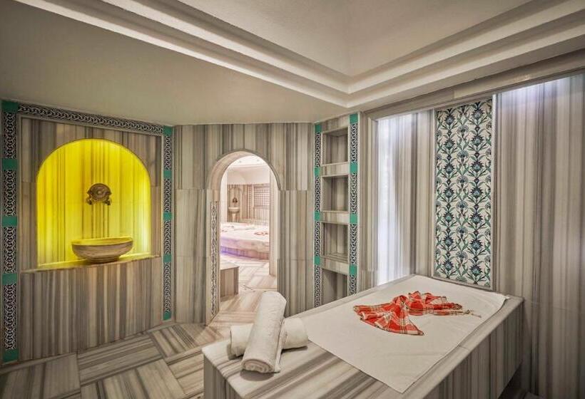 Calista Luxury Resort