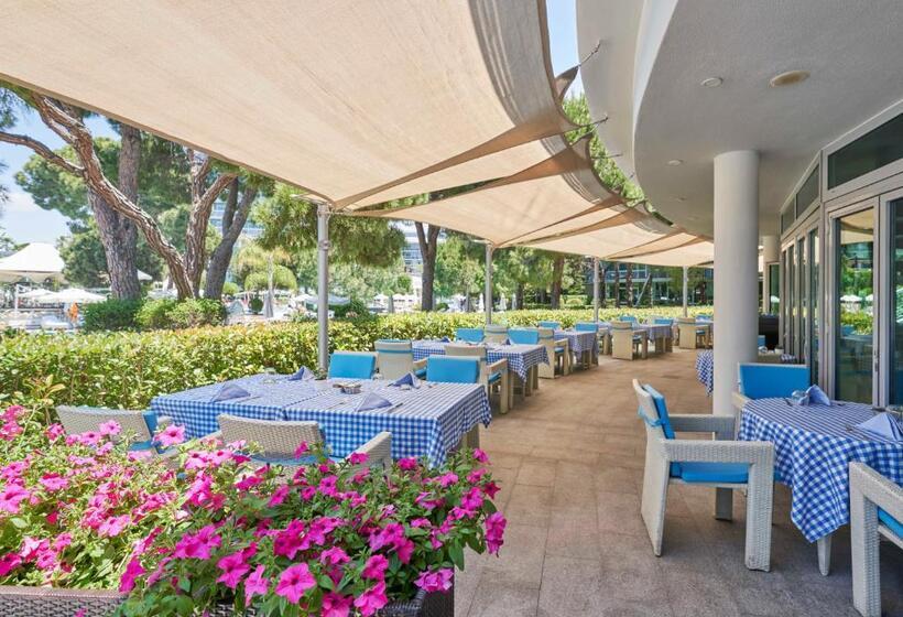 Calista Luxury Resort