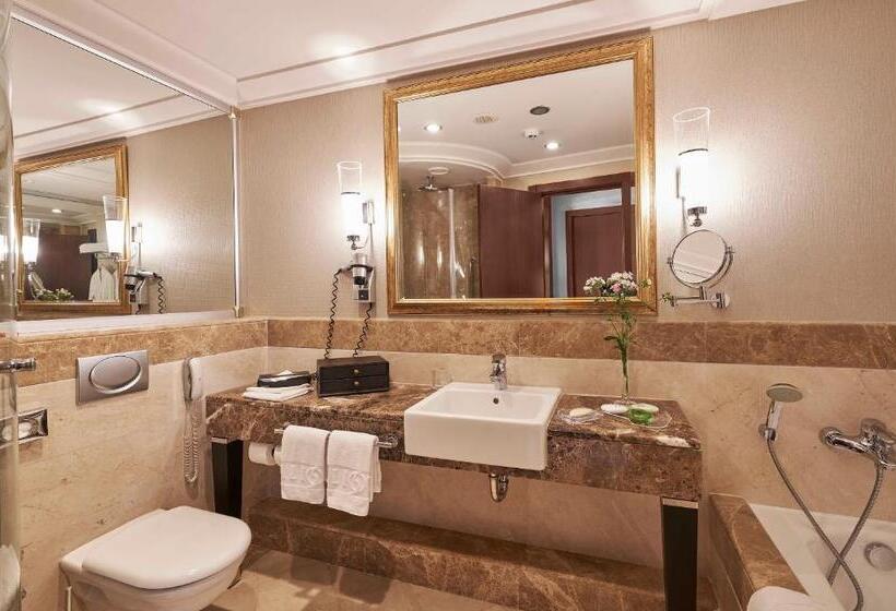 Calista Luxury Resort