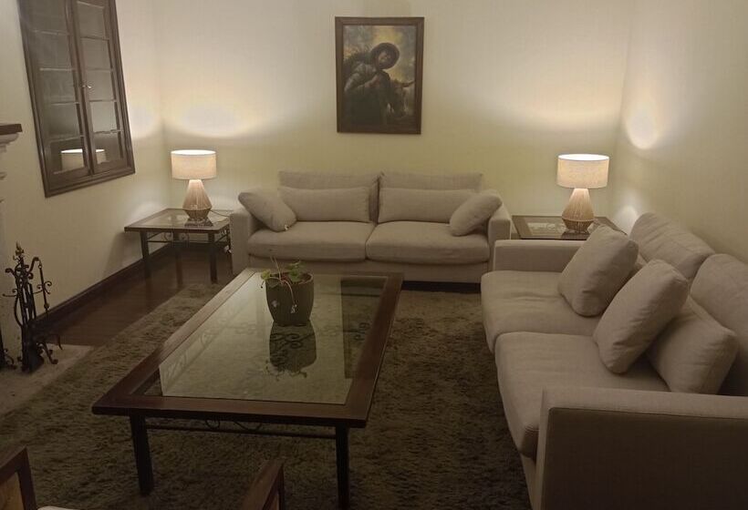 簡易ホテル Villa Del Carmen