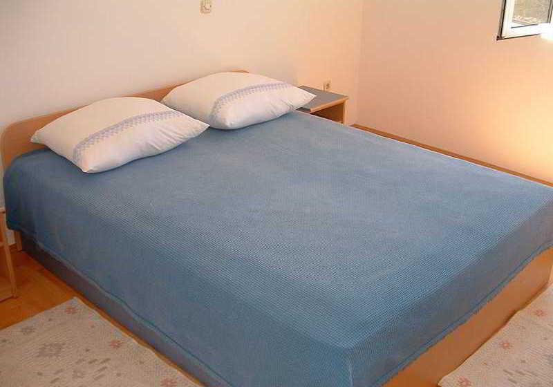 Hotel Apartmani Irena