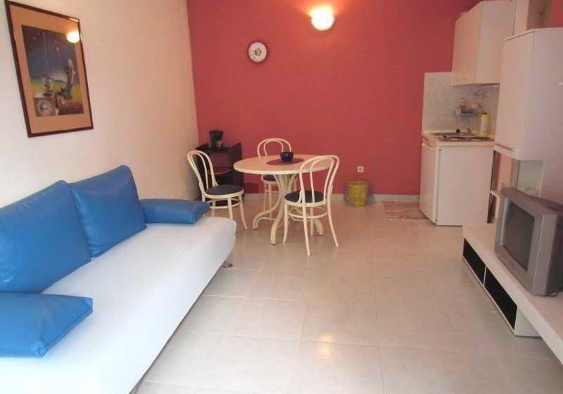 ホテル Apartmani Kelam