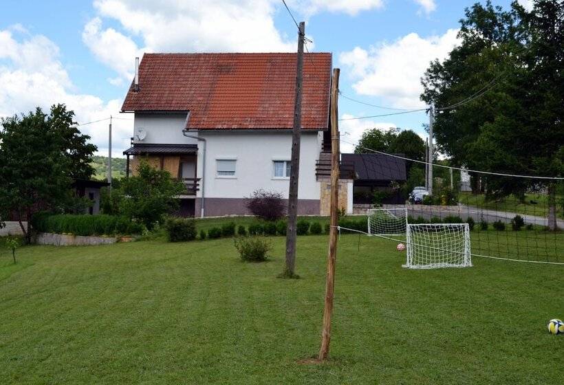 בית מלון כפרי Apartments And Rooms Krizmanic