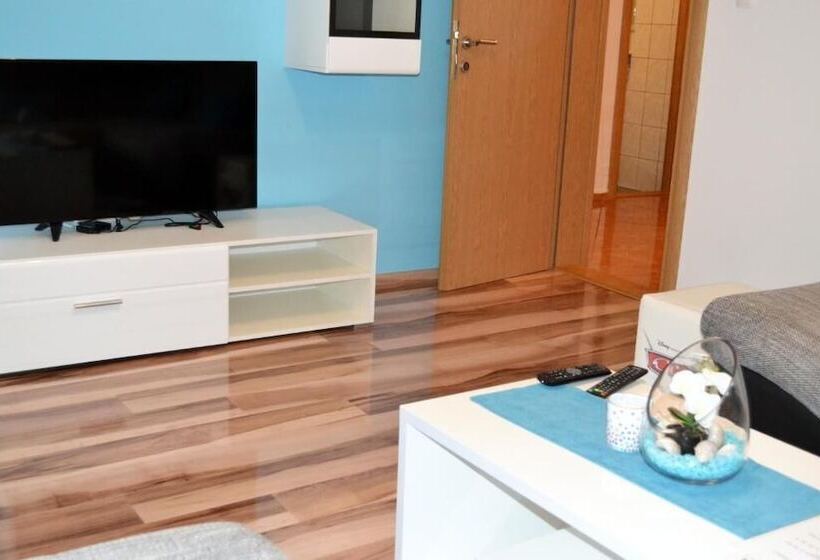 בית מלון כפרי Apartments And Rooms Krizmanic