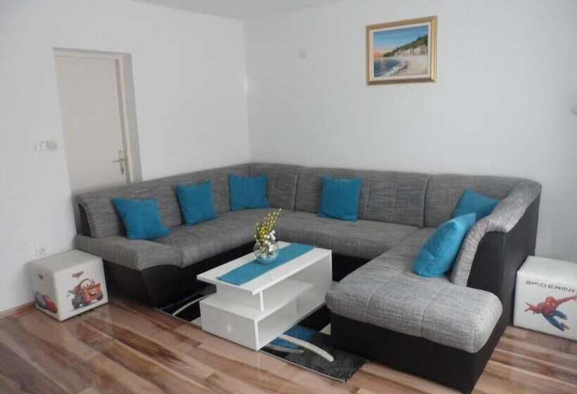 בית מלון כפרי Apartments And Rooms Krizmanic