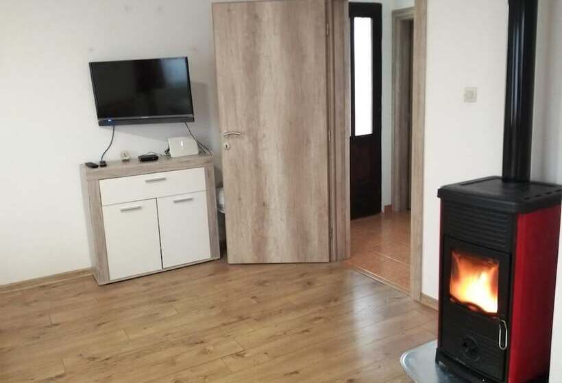 בית מלון כפרי Apartments And Rooms Krizmanic