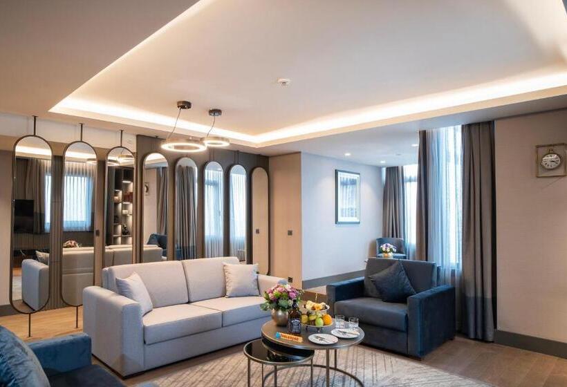Arts Hotel Taksim