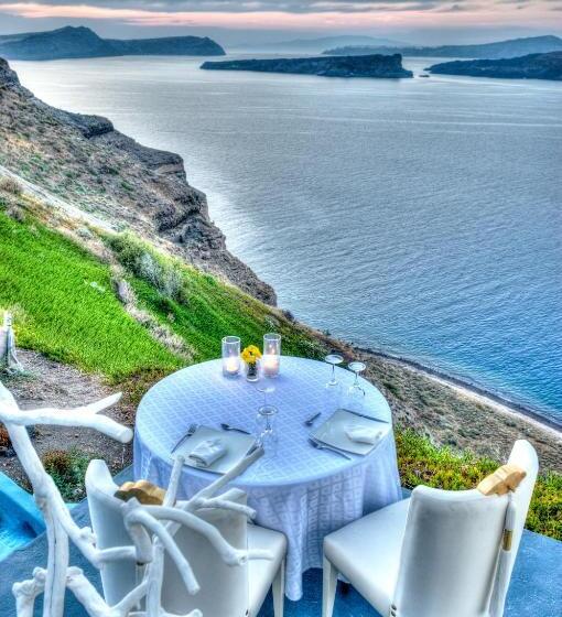 هتل Astarte Suites