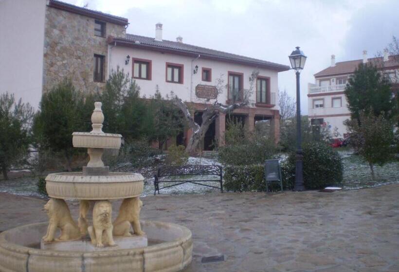 ホテル Balcón De Los Montes