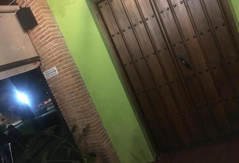 ホテル Balcón De Los Montes